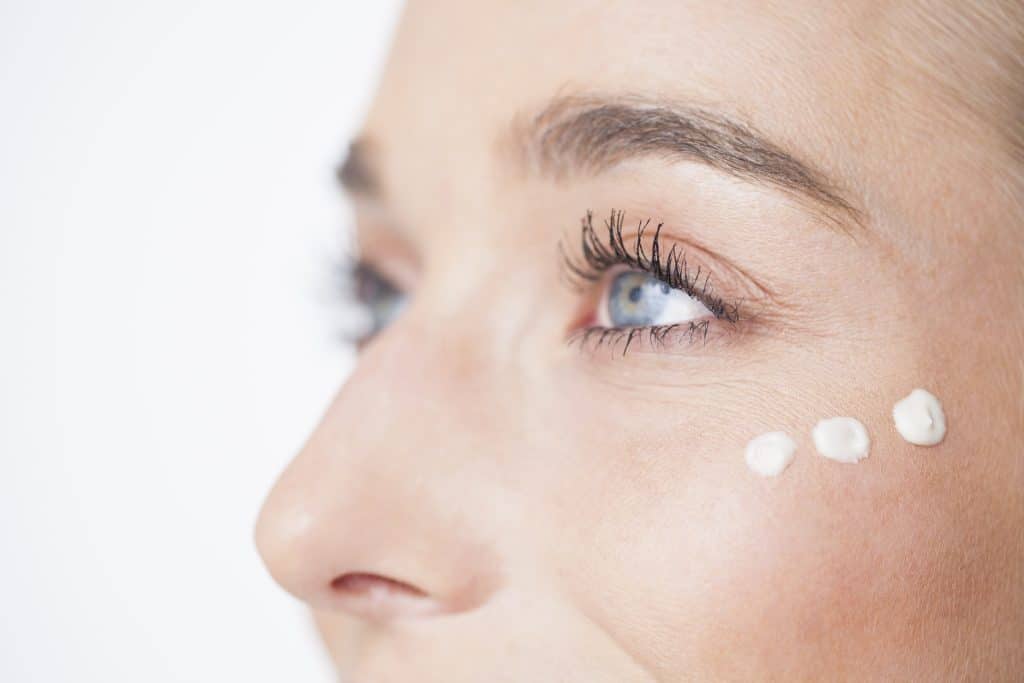 eyelid eczema cream for sensitive eyelids